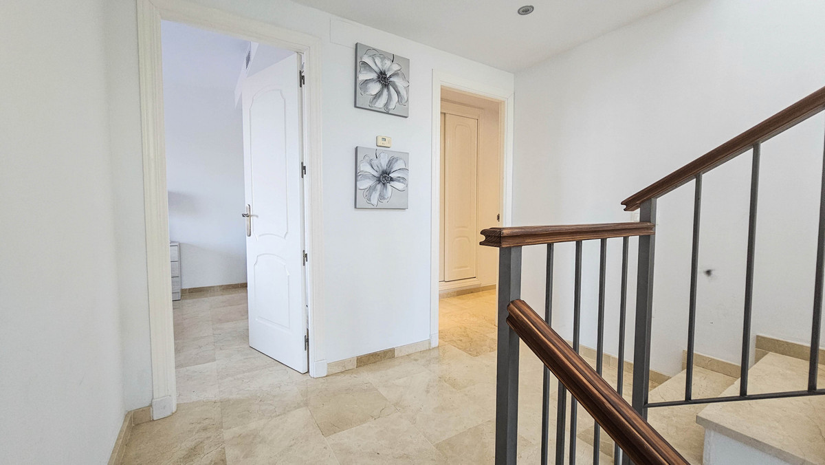 4 Bed Townhouse for sale in La Duquesa Costa Del Sol, Málaga, Spain