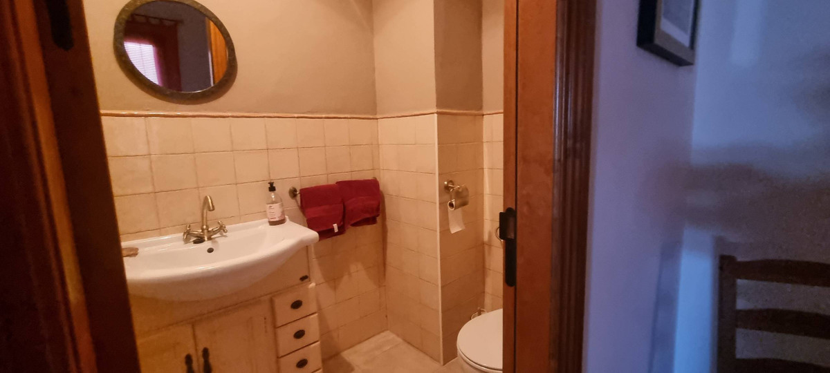 Se vende Villa - Chalet de 4 dormitorios en Costa Del Sol, Málaga, España