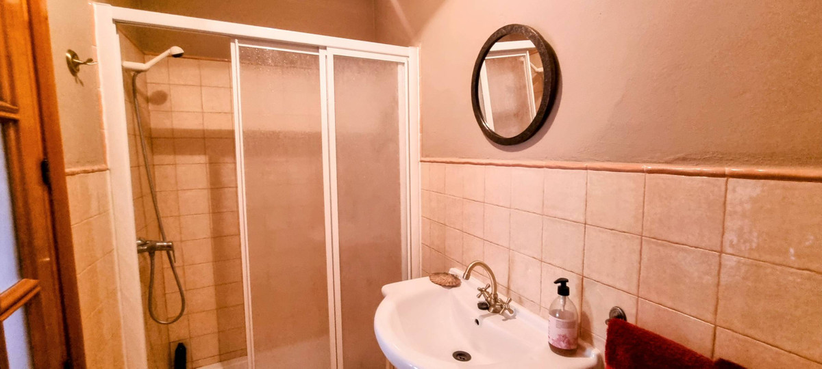 Se vende Villa - Chalet de 4 dormitorios en Costa Del Sol, Málaga, España