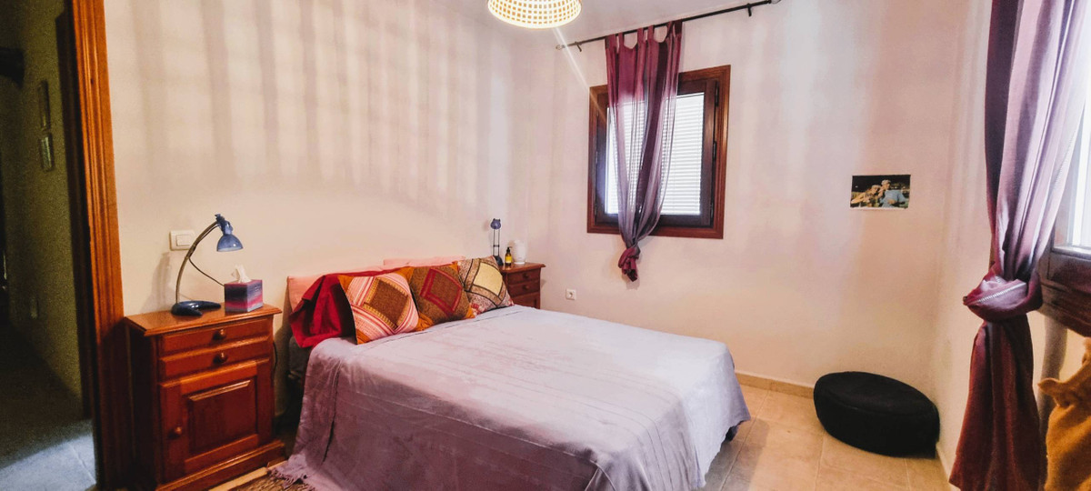 Se vende Villa - Chalet de 4 dormitorios en Costa Del Sol, Málaga, España