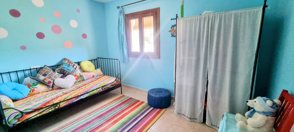 Se vende Villa - Chalet de 4 dormitorios en Costa Del Sol, Málaga, España