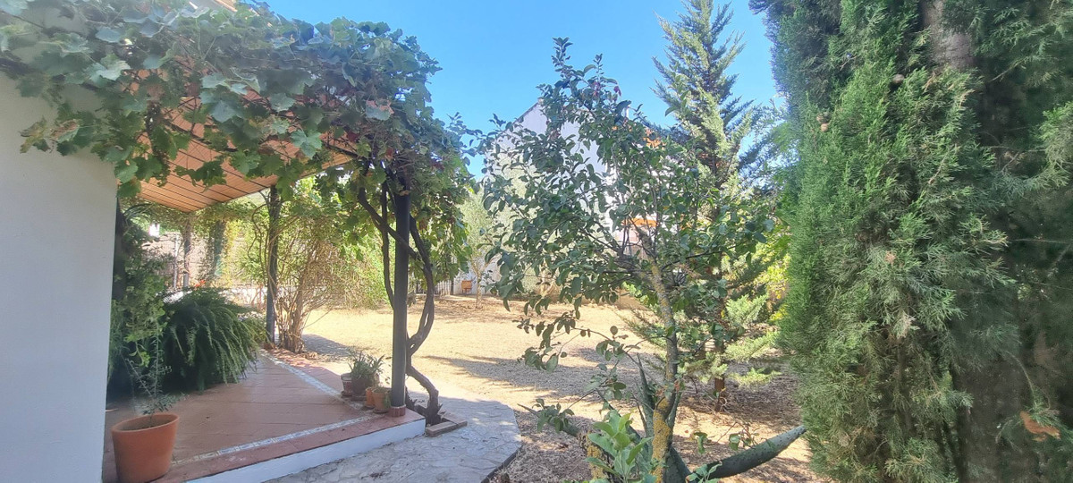 Se vende Villa - Chalet de 4 dormitorios en Costa Del Sol, Málaga, España