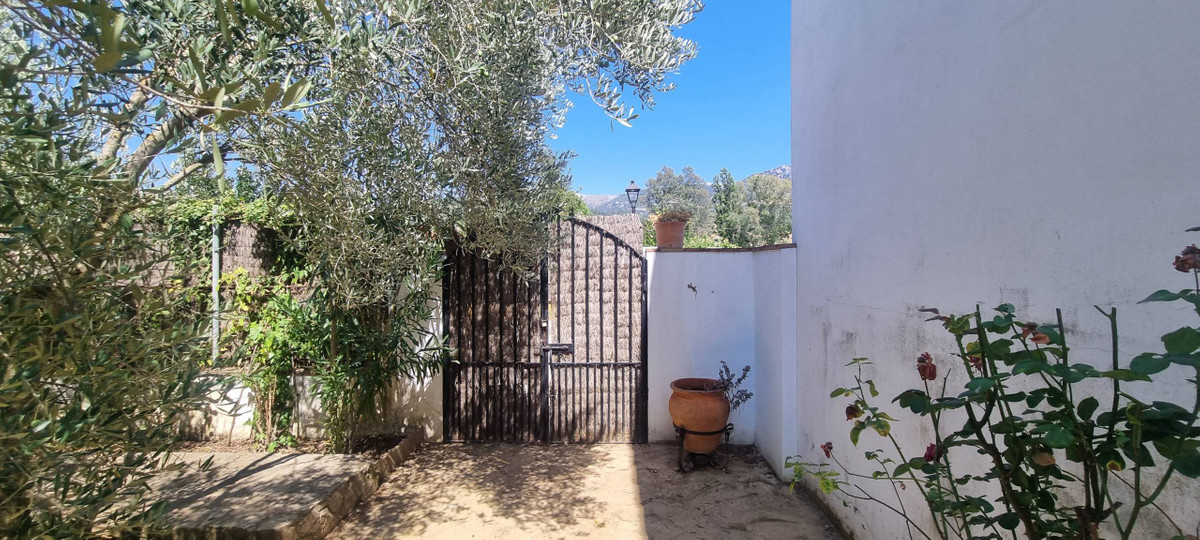 Se vende Villa - Chalet de 4 dormitorios en Costa Del Sol, Málaga, España