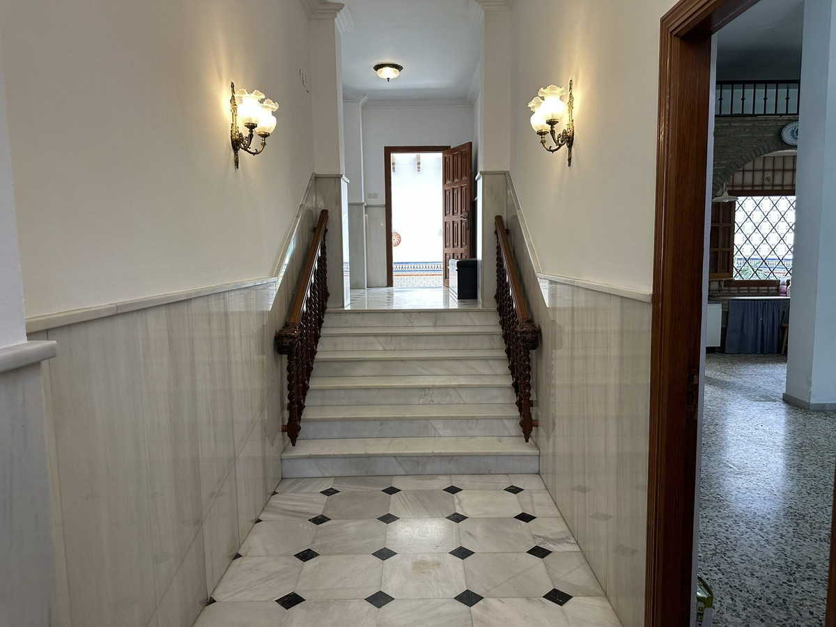 5 Bed Townhouse for sale in Vélezmálaga Costa Del Sol East, Málaga, Spain