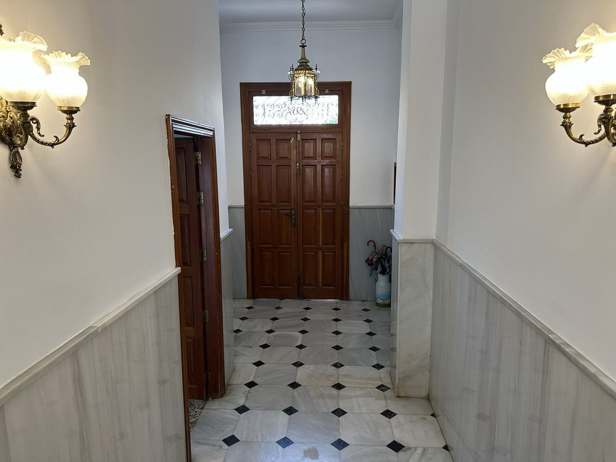 5 Bed Townhouse for sale in Vélezmálaga Costa Del Sol East, Málaga, Spain