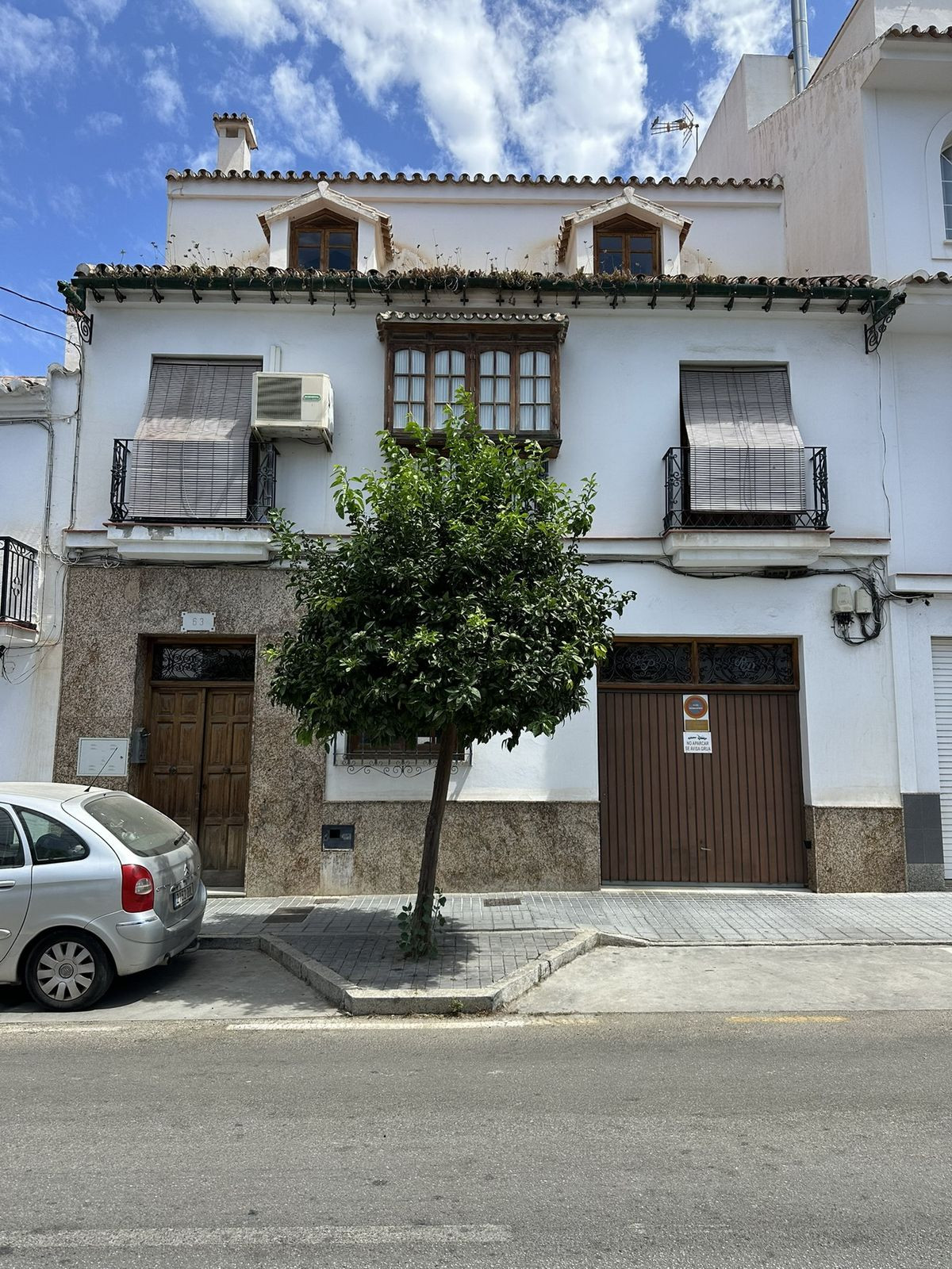5 Bed Townhouse for sale in Vélezmálaga Costa Del Sol East, Málaga, Spain