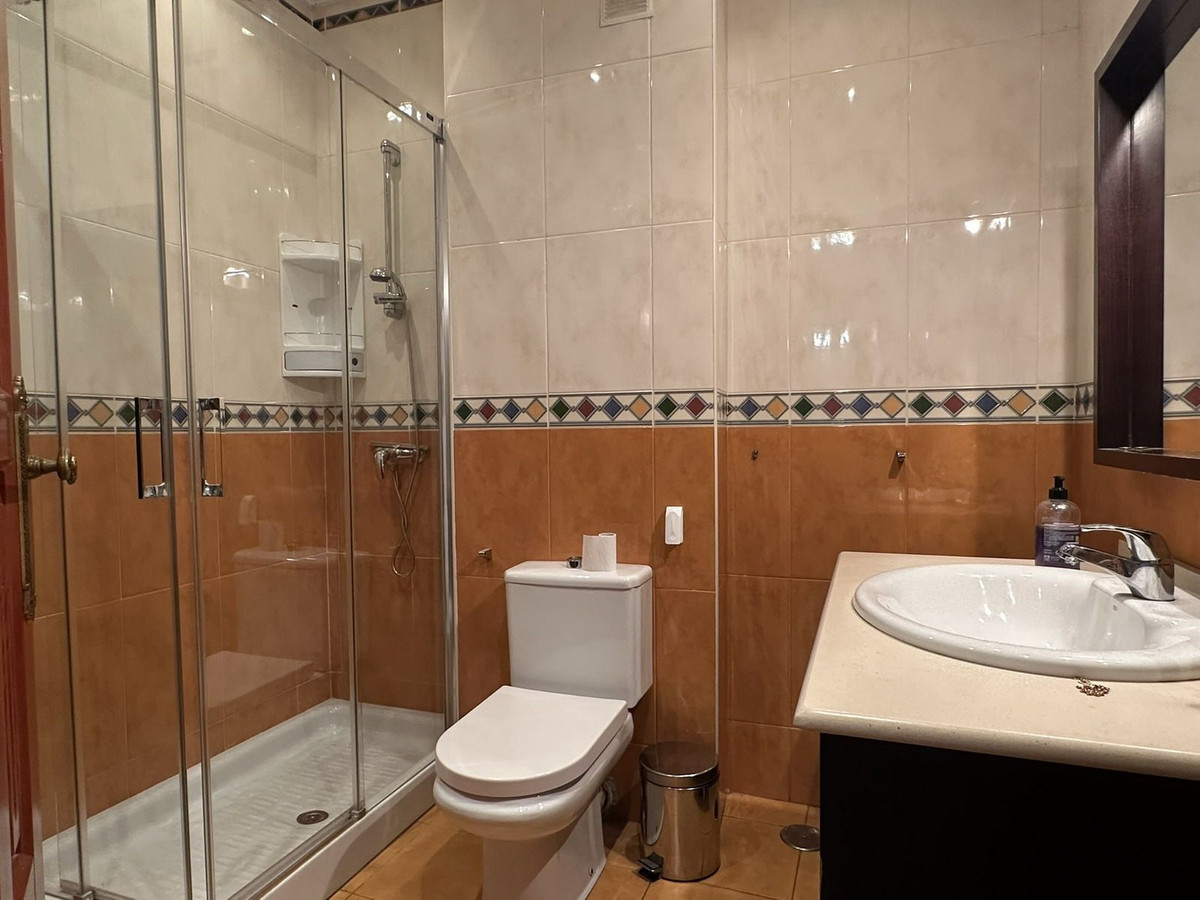 5 Bed Townhouse for sale in Vélezmálaga Costa Del Sol East, Málaga, Spain