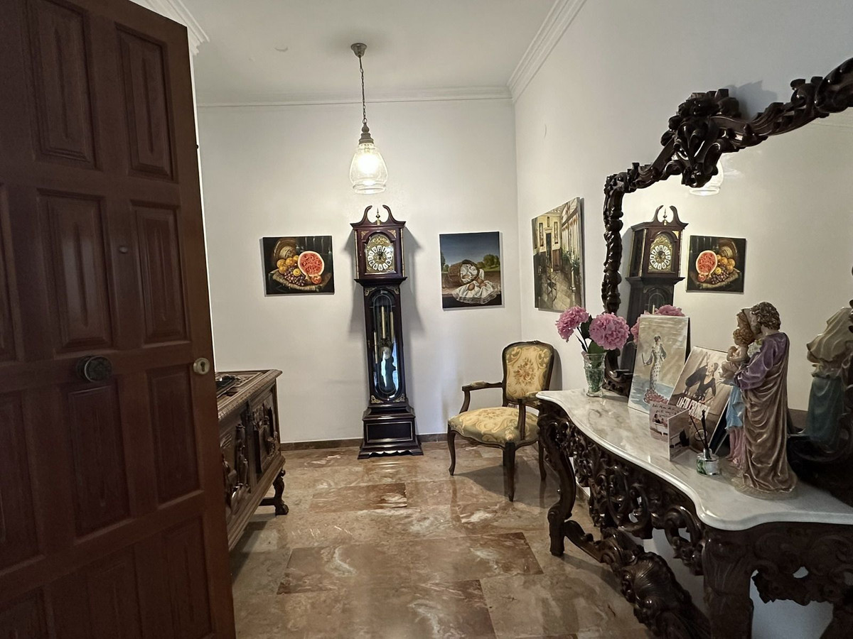 5 Bed Townhouse for sale in Vélezmálaga Costa Del Sol East, Málaga, Spain