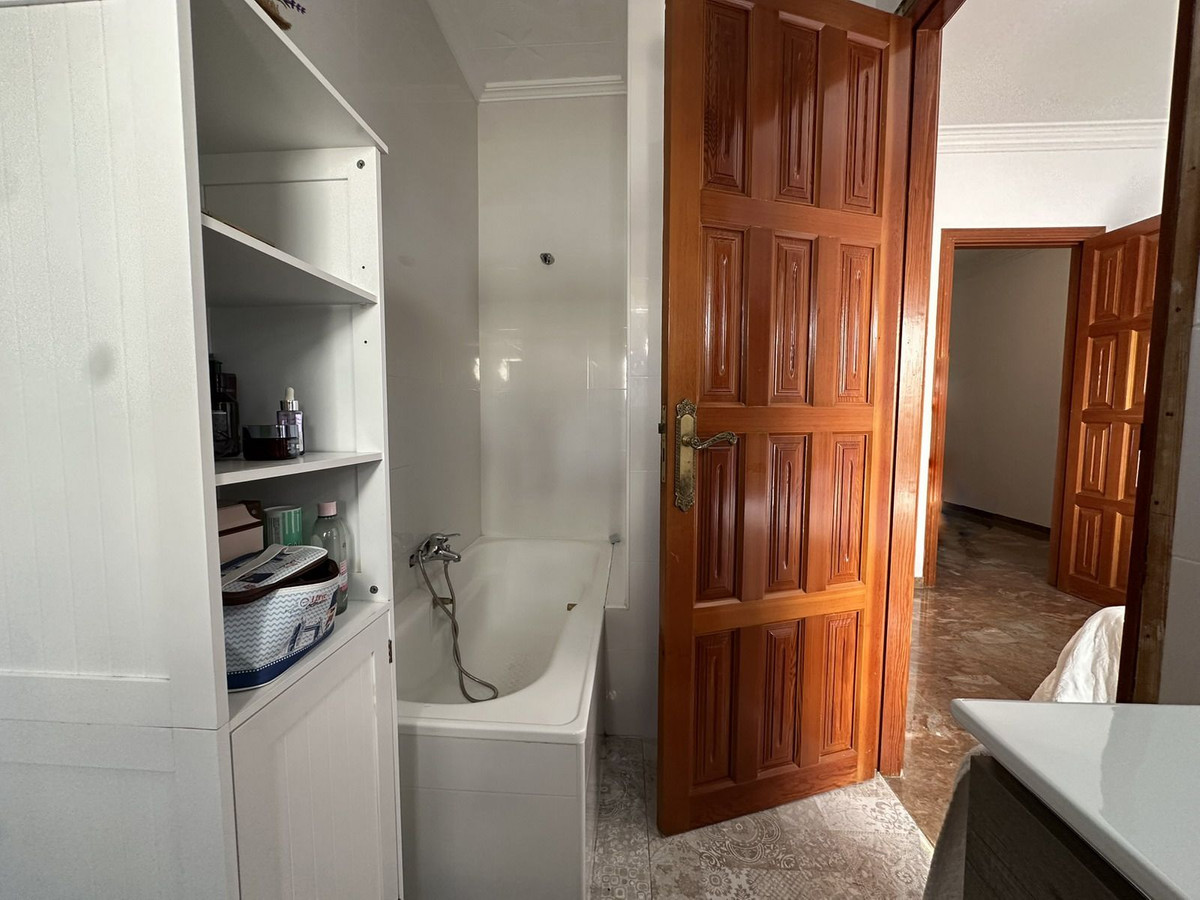 5 Bed Townhouse for sale in Vélezmálaga Costa Del Sol East, Málaga, Spain