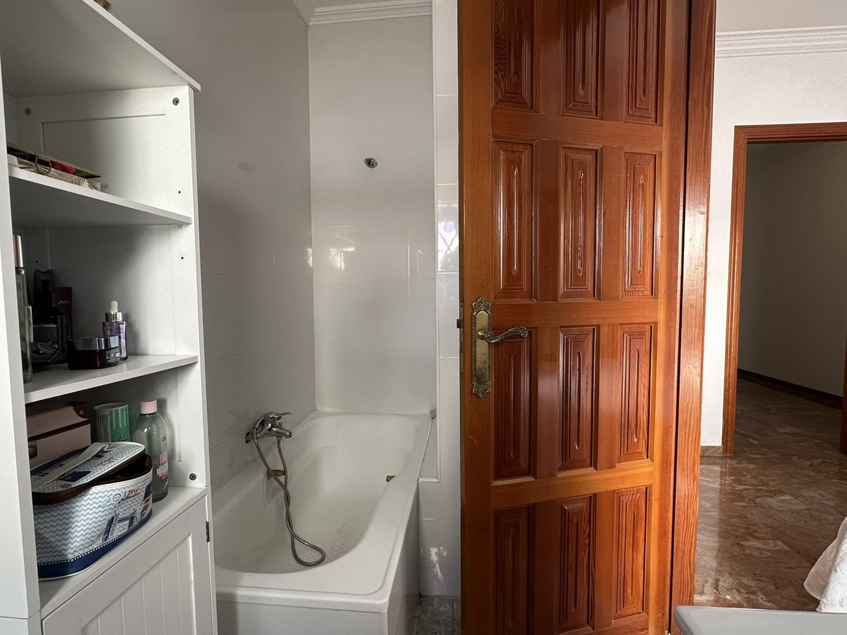 5 Bed Townhouse for sale in Vélezmálaga Costa Del Sol East, Málaga, Spain