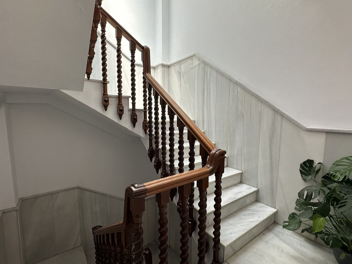 5 Bed Townhouse for sale in Vélezmálaga Costa Del Sol East, Málaga, Spain