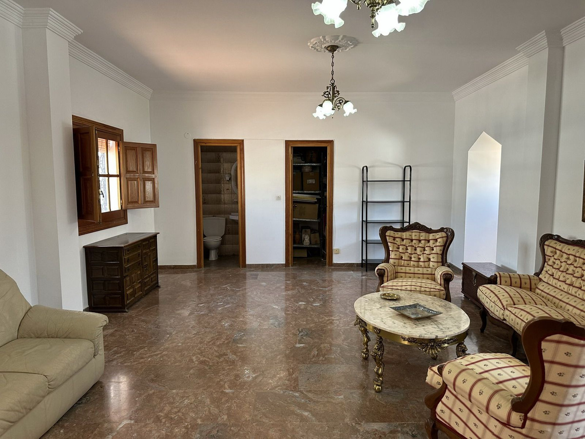 5 Bed Townhouse for sale in Vélezmálaga Costa Del Sol East, Málaga, Spain