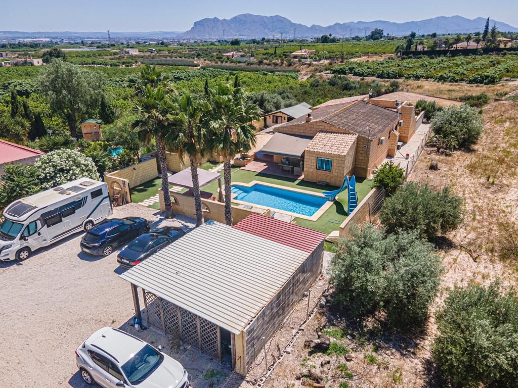 5 Bed Townhouse for sale in Albatera Costa Blanca, Alicante, Spain