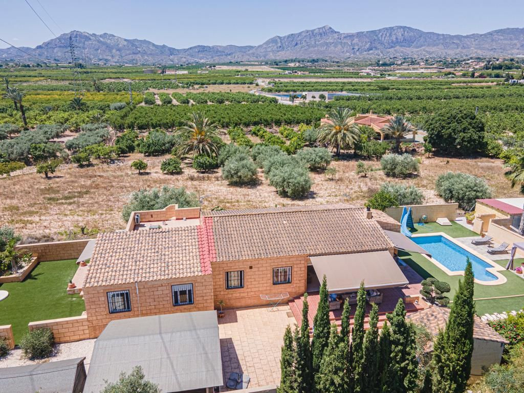 5 Bed Townhouse for sale in Albatera Costa Blanca, Alicante, Spain
