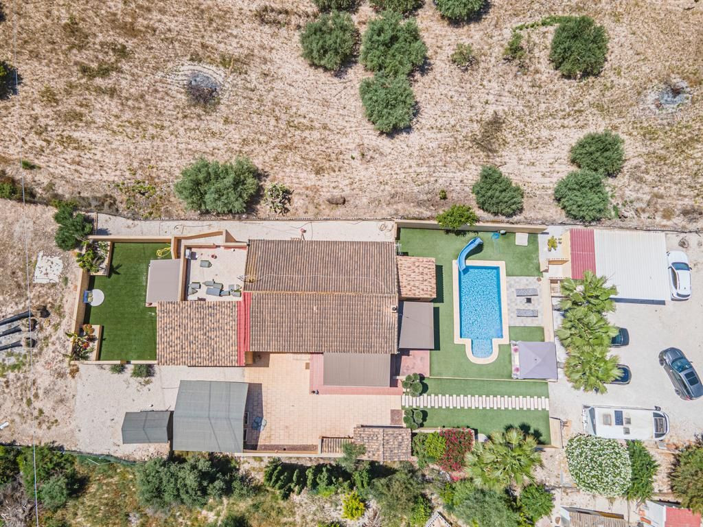 5 Bed Townhouse for sale in Albatera Costa Blanca, Alicante, Spain