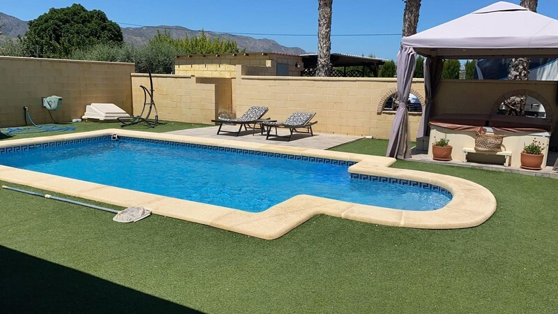 5 Bed Townhouse for sale in Albatera Costa Blanca, Alicante, Spain