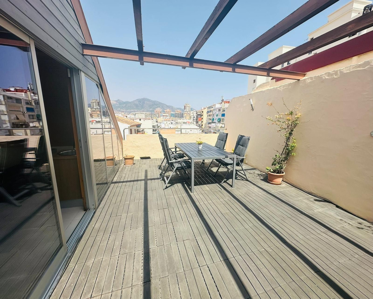 3 Bed Apartment for sale in Fuengirola Costa Del Sol, Málaga, Spain