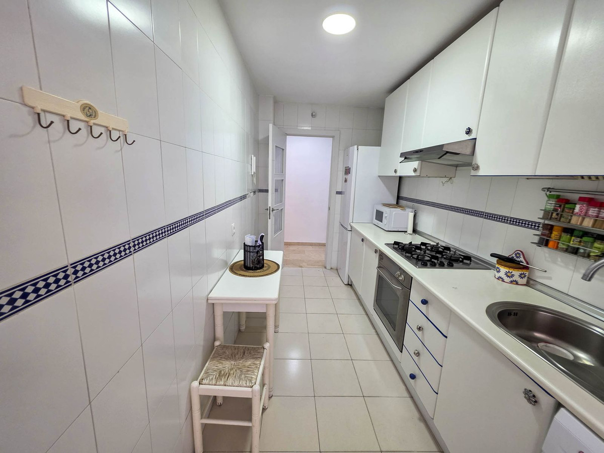 Se vende Apartamento Planta Media de 2 dormitorios en Costa Del Sol, Málaga, España
