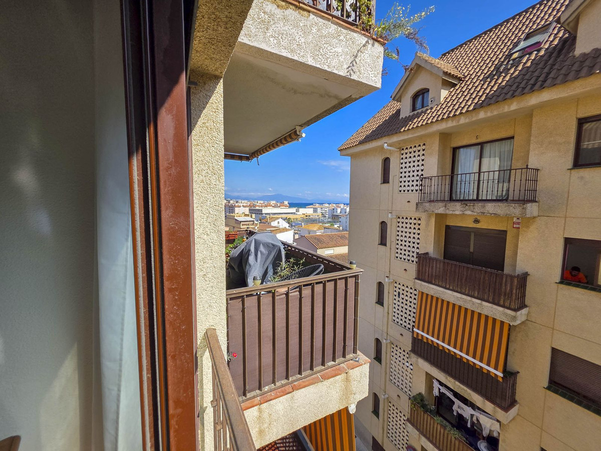 Se vende Apartamento Planta Media de 2 dormitorios en Costa Del Sol, Málaga, España