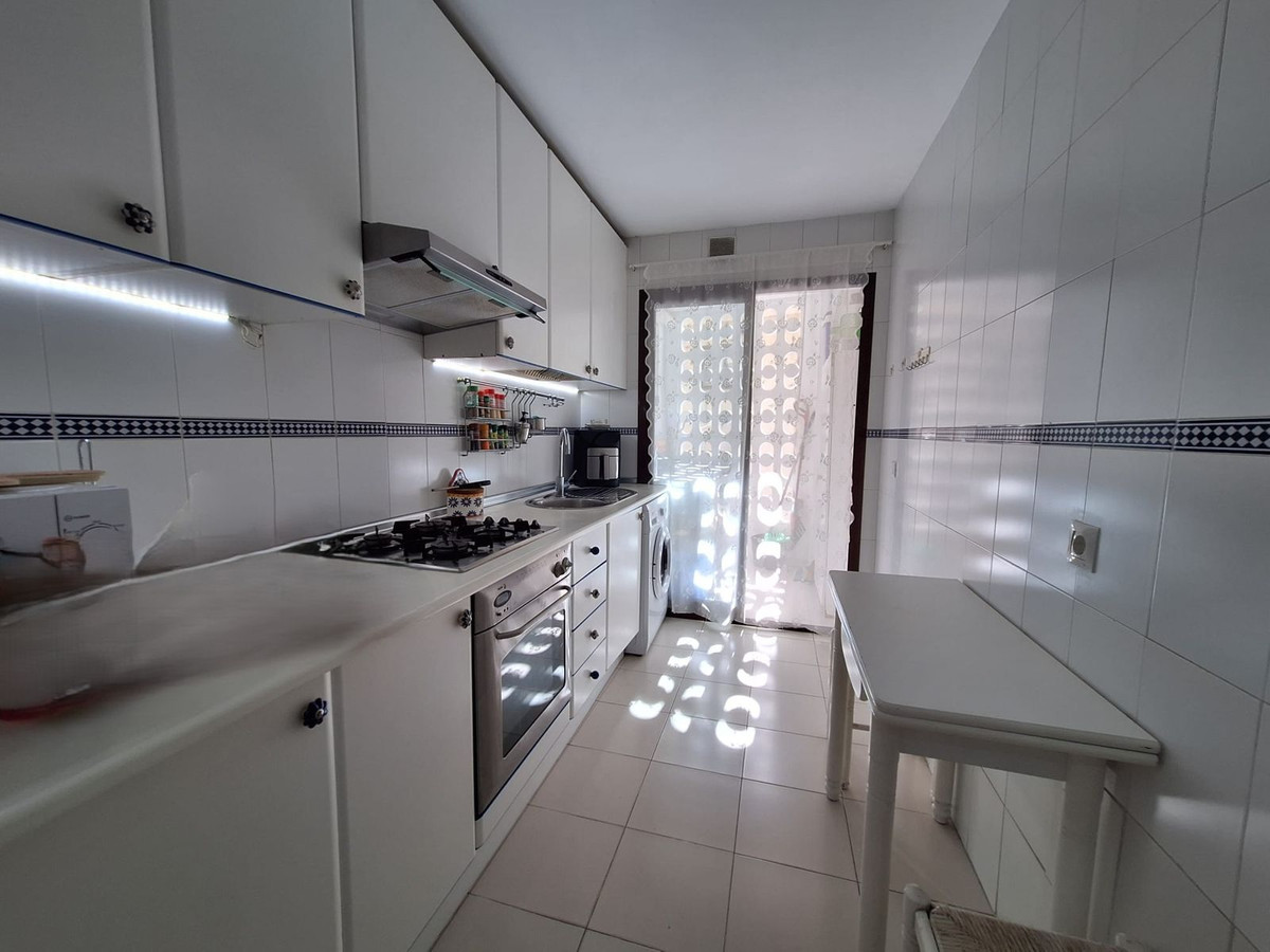 Se vende Apartamento Planta Media de 2 dormitorios en Costa Del Sol, Málaga, España