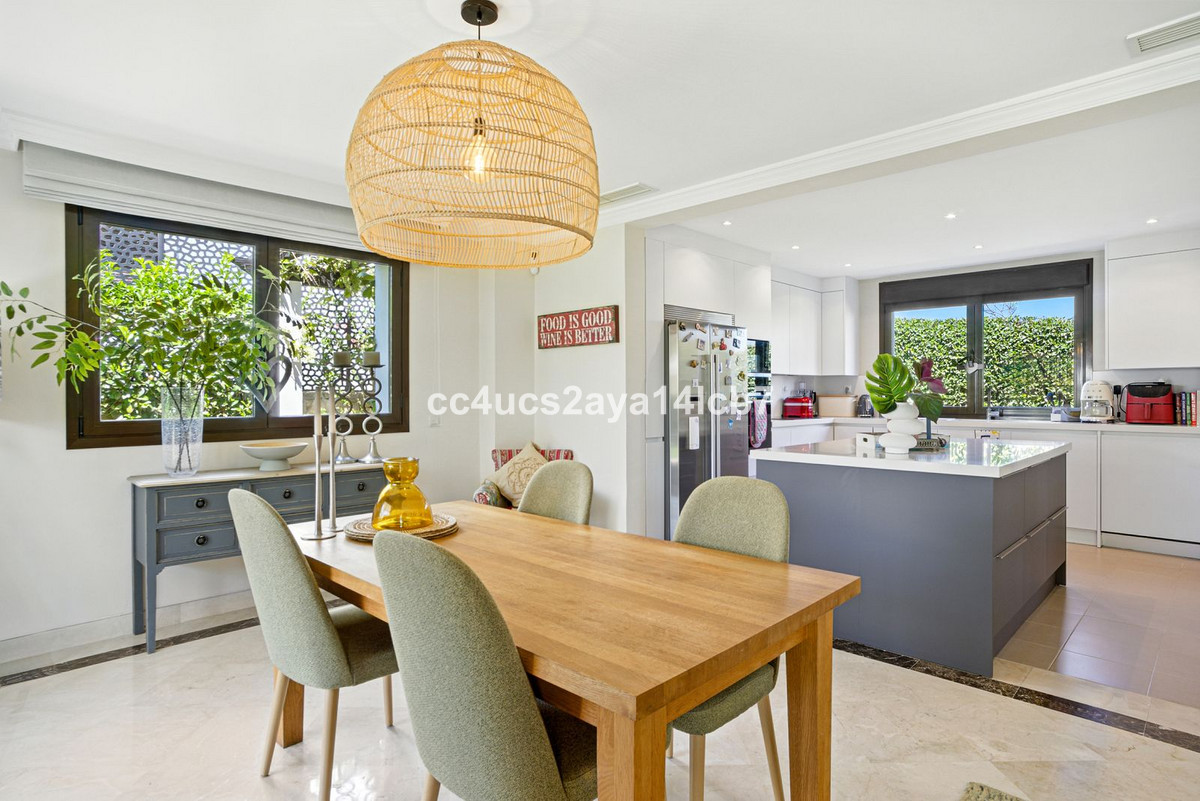 3 Bed Townhouse for sale in Estepona Costa Del Sol, Málaga, Spain