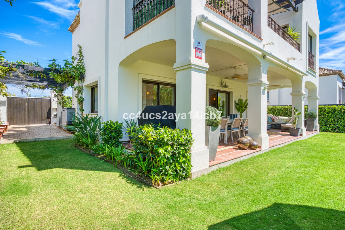 3 Bed Townhouse for sale in Estepona Costa Del Sol, Málaga, Spain