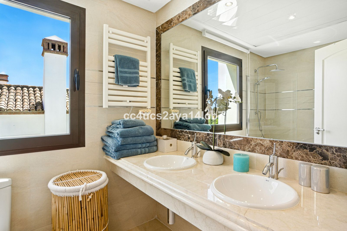 3 Bed Townhouse for sale in Estepona Costa Del Sol, Málaga, Spain