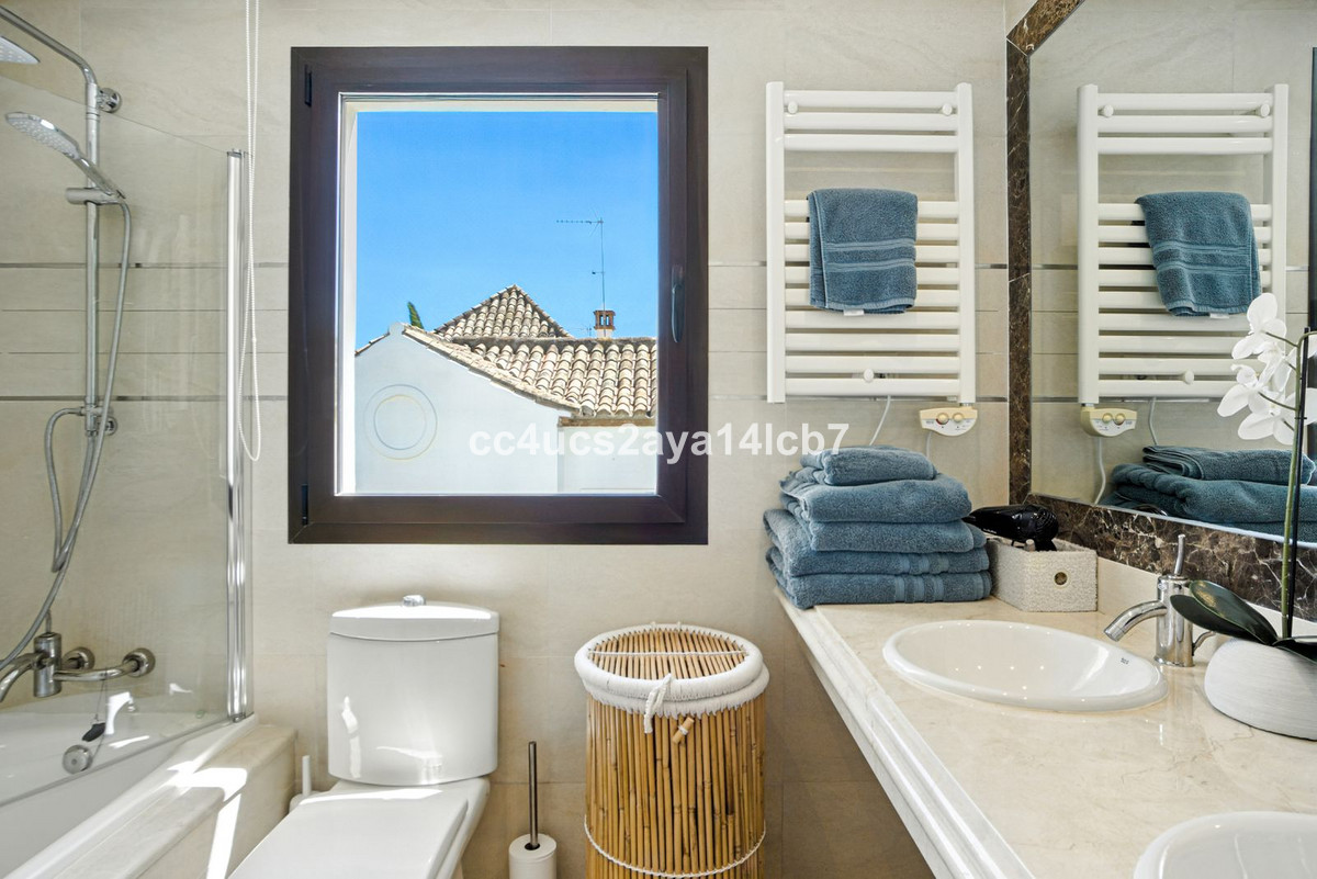 3 Bed Townhouse for sale in Estepona Costa Del Sol, Málaga, Spain