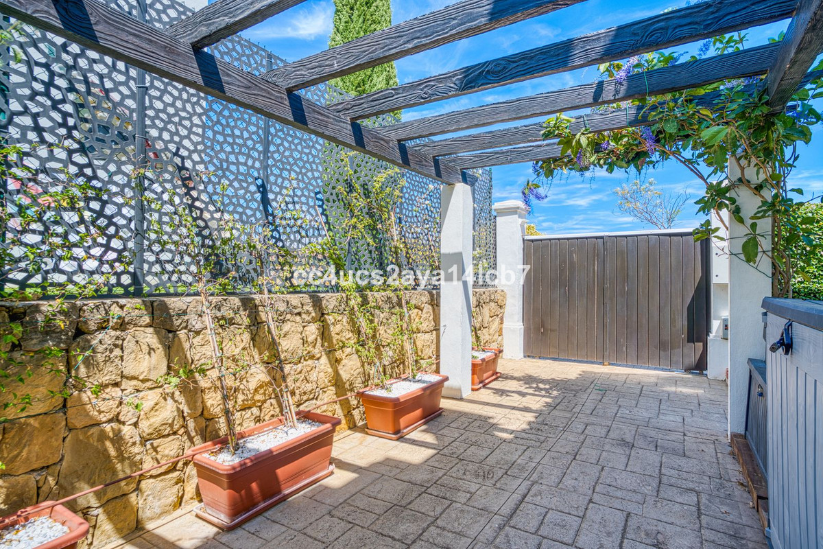 3 Bed Townhouse for sale in Estepona Costa Del Sol, Málaga, Spain