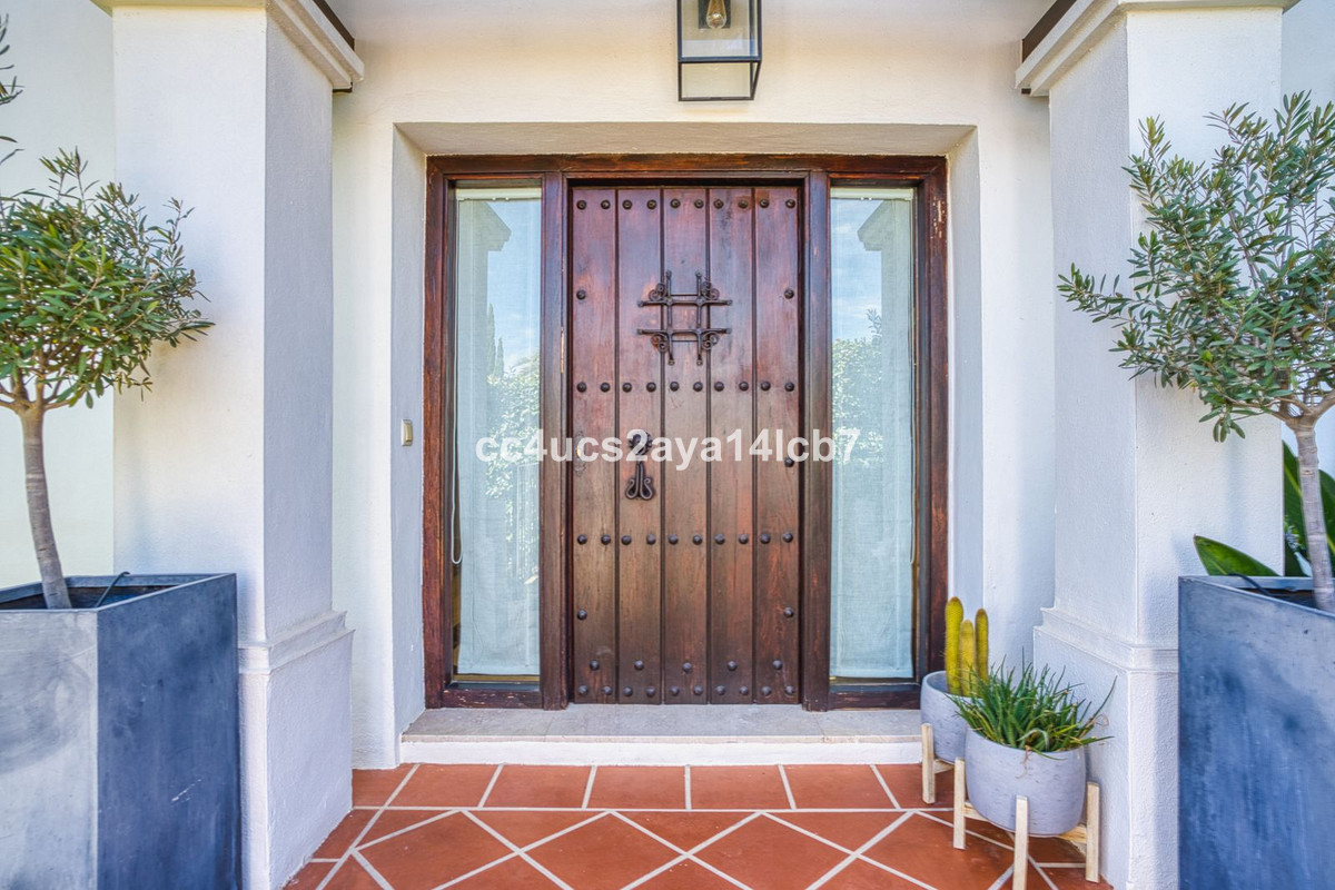 3 Bed Townhouse for sale in Estepona Costa Del Sol, Málaga, Spain
