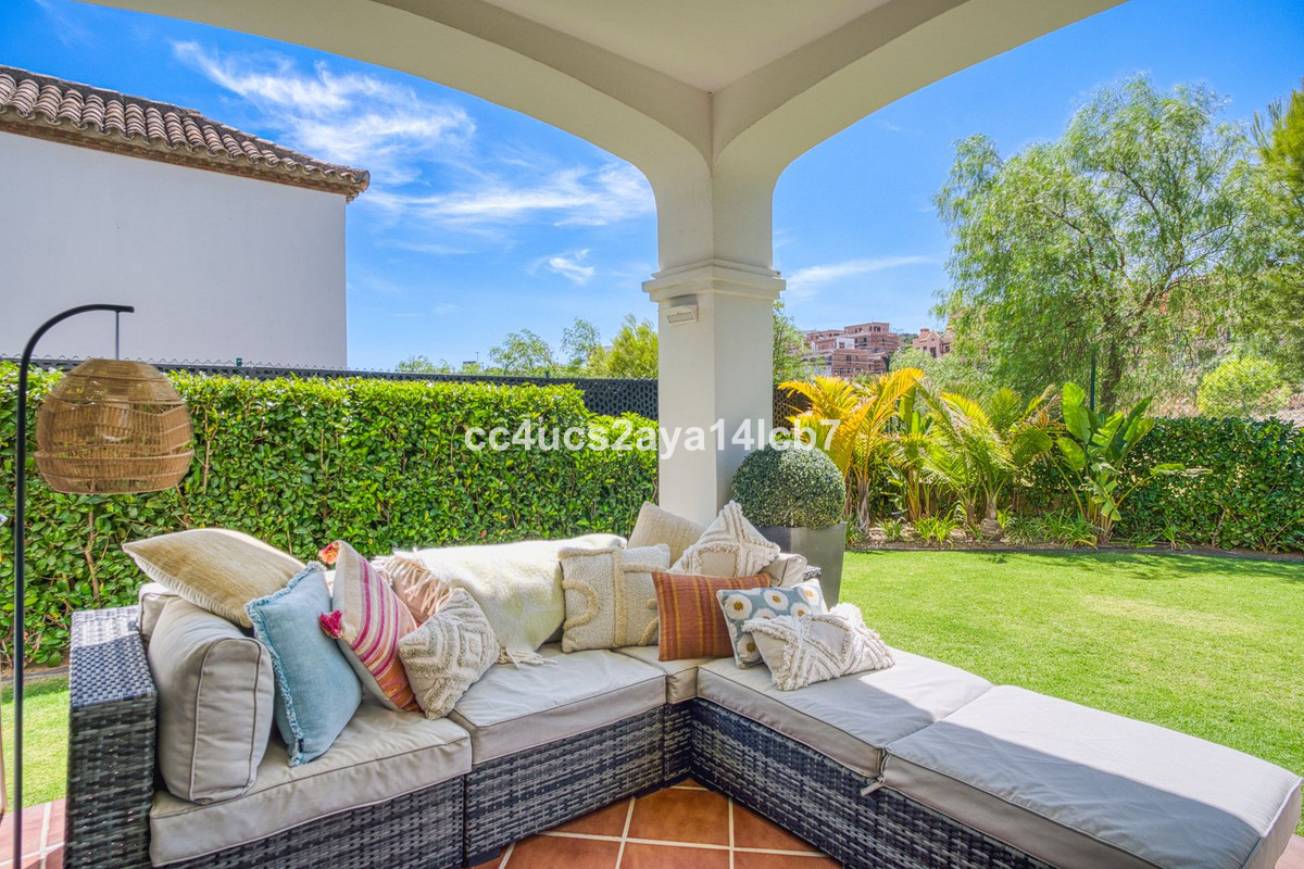 3 Bed Townhouse for sale in Estepona Costa Del Sol, Málaga, Spain