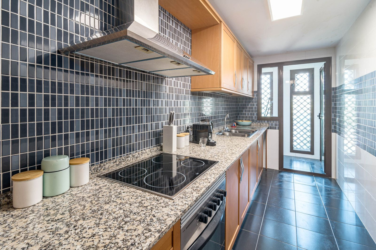 Se vende Apartamento Planta Baja de 2 dormitorios en Costa Del Sol, Málaga, España