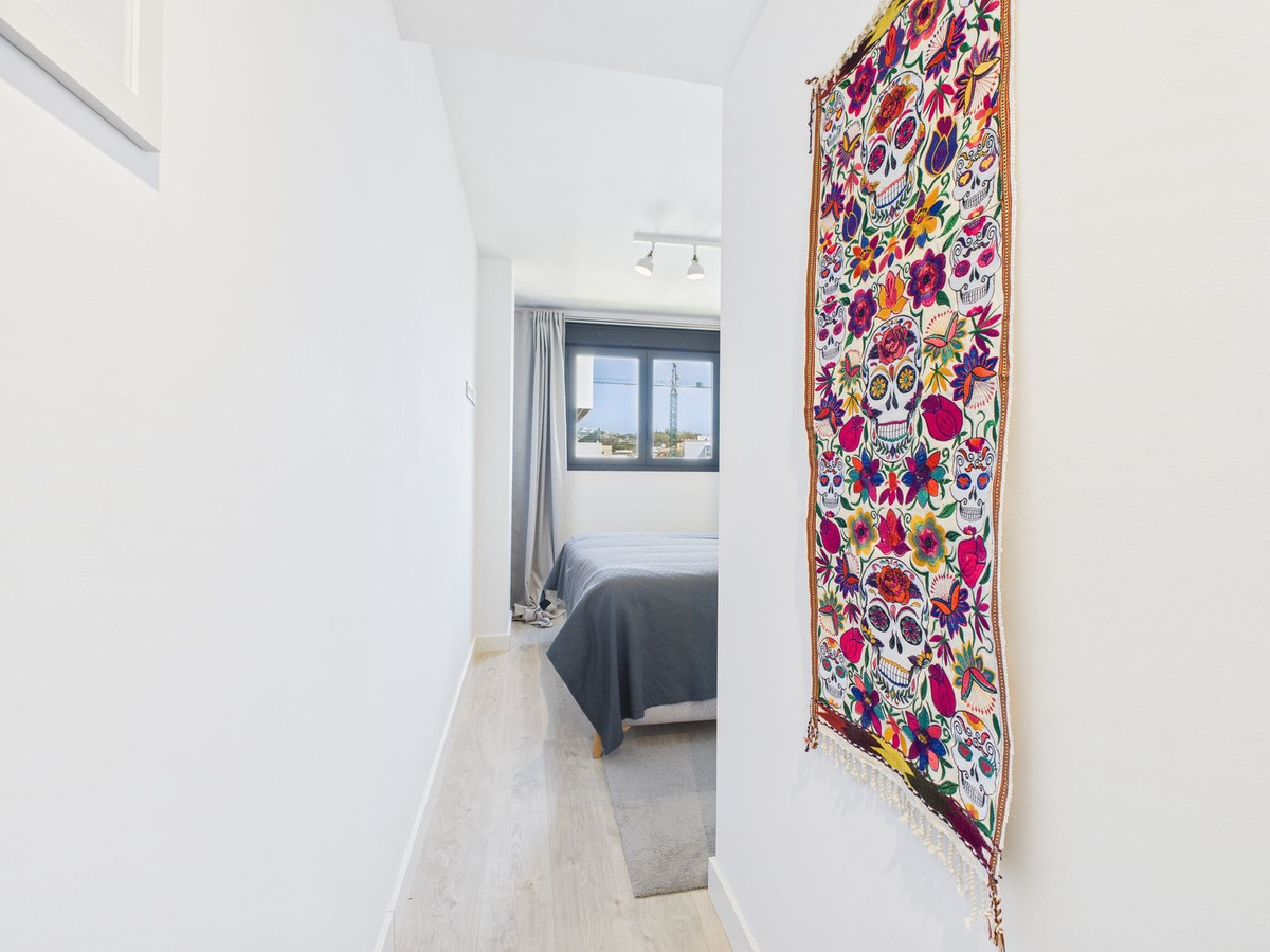 2 Bed Apartment for sale in Estepona Costa Del Sol, Málaga, Spain