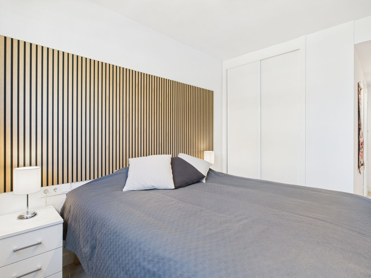 2 Bed Apartment for sale in Estepona Costa Del Sol, Málaga, Spain