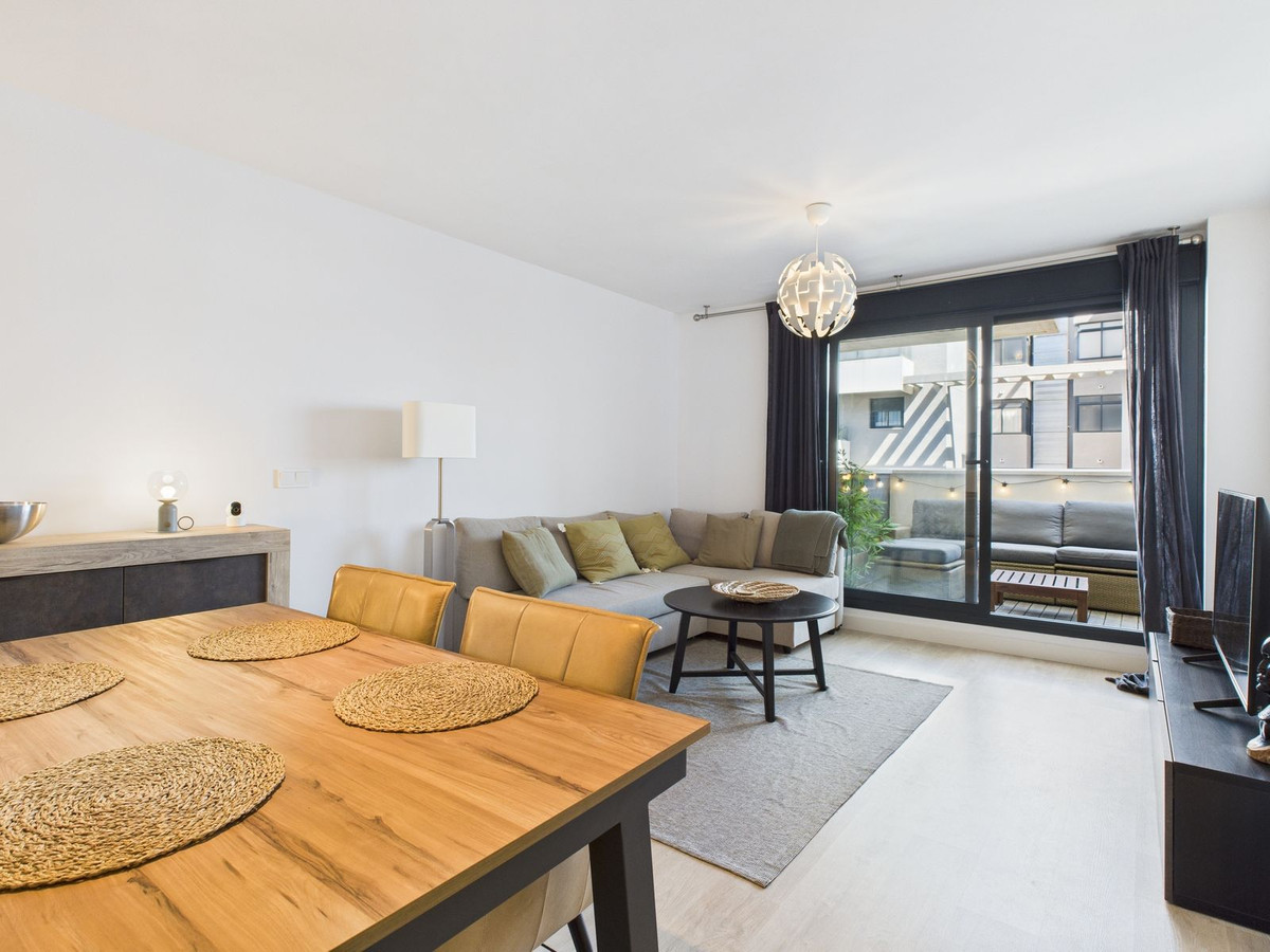 2 Bed Apartment for sale in Estepona Costa Del Sol, Málaga, Spain