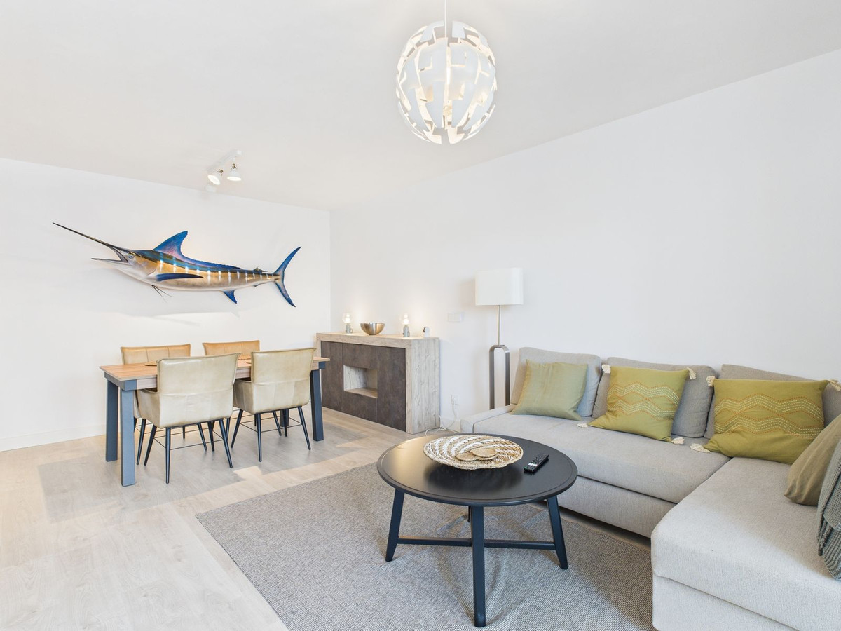 2 Bed Apartment for sale in Estepona Costa Del Sol, Málaga, Spain