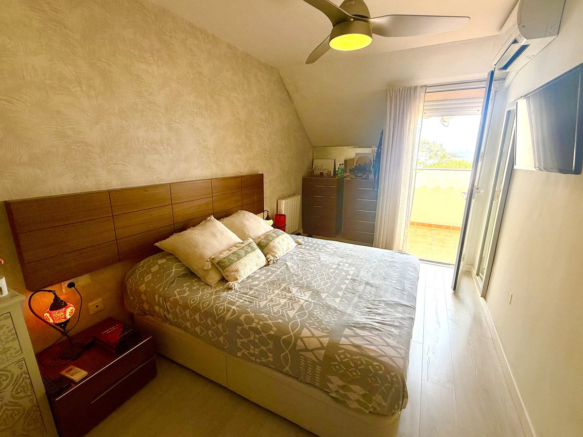 Se vende Dúplex de 2 dormitorios en Costa Del Sol East, Málaga, España