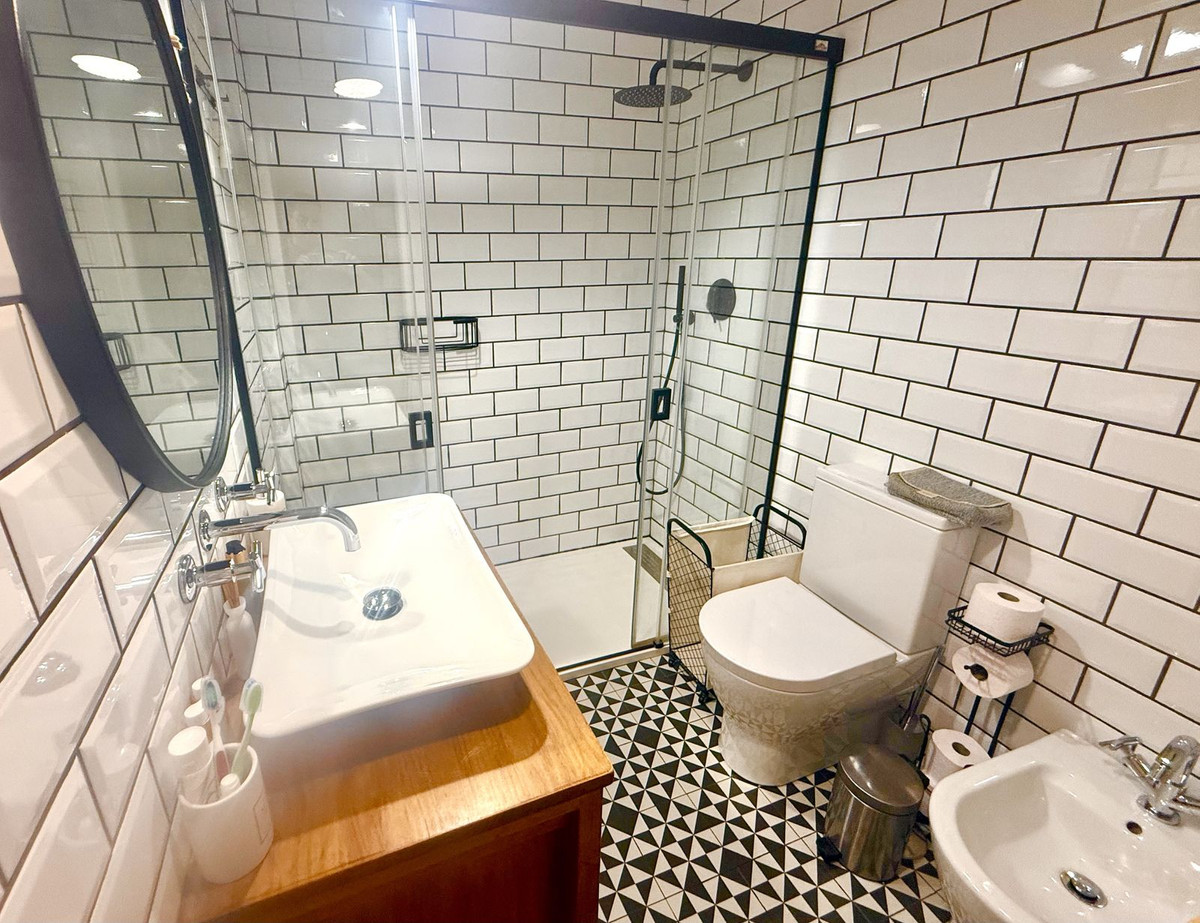 Se vende Dúplex de 2 dormitorios en Costa Del Sol East, Málaga, España