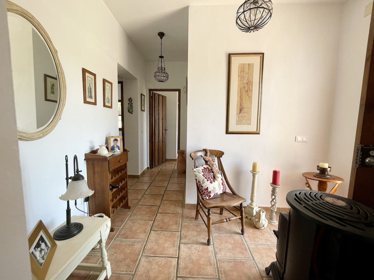 3 Bed Townhouse for sale in Periana Costa Del Sol East, Málaga, Spain