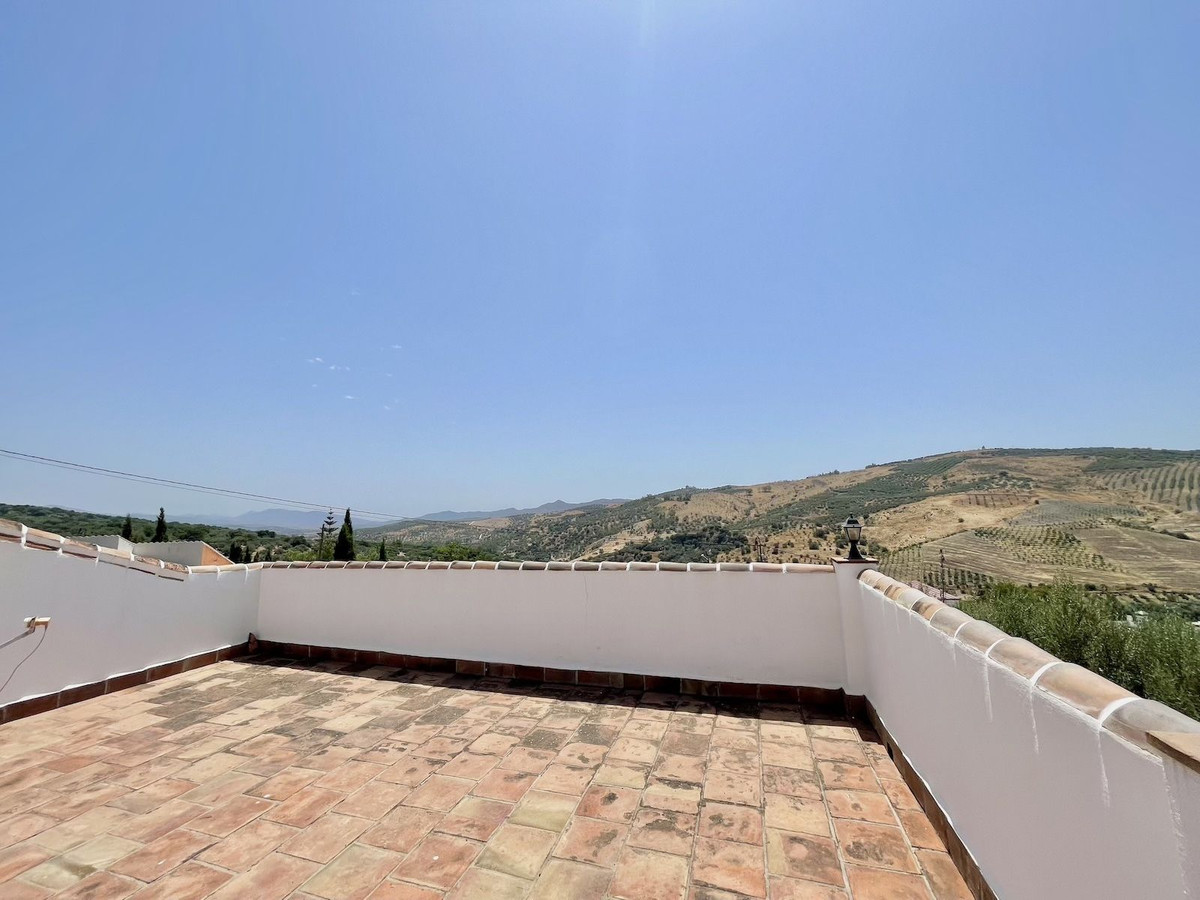 3 Bed Townhouse for sale in Periana Costa Del Sol East, Málaga, Spain