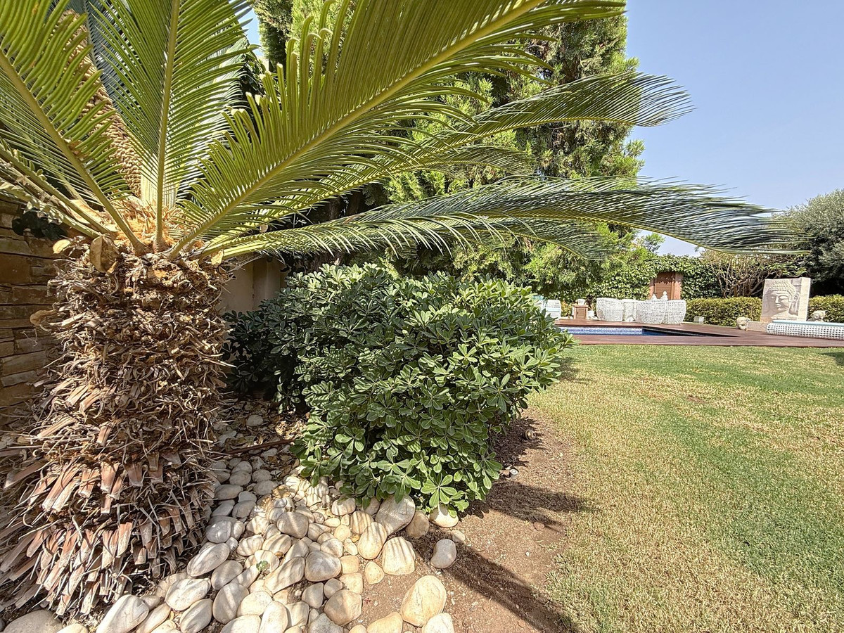 4 Bed Townhouse for sale in Torre Del Mar Costa Del Sol East, Málaga, Spain