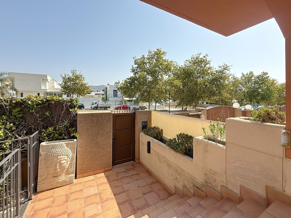 4 Bed Townhouse for sale in Torre Del Mar Costa Del Sol East, Málaga, Spain
