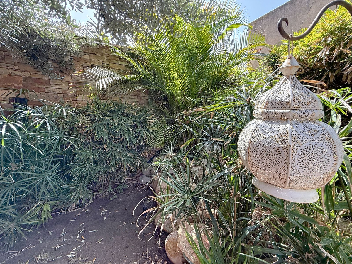 4 Bed Townhouse for sale in Torre Del Mar Costa Del Sol East, Málaga, Spain