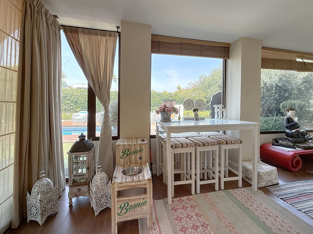 4 Bed Townhouse for sale in Torre Del Mar Costa Del Sol East, Málaga, Spain