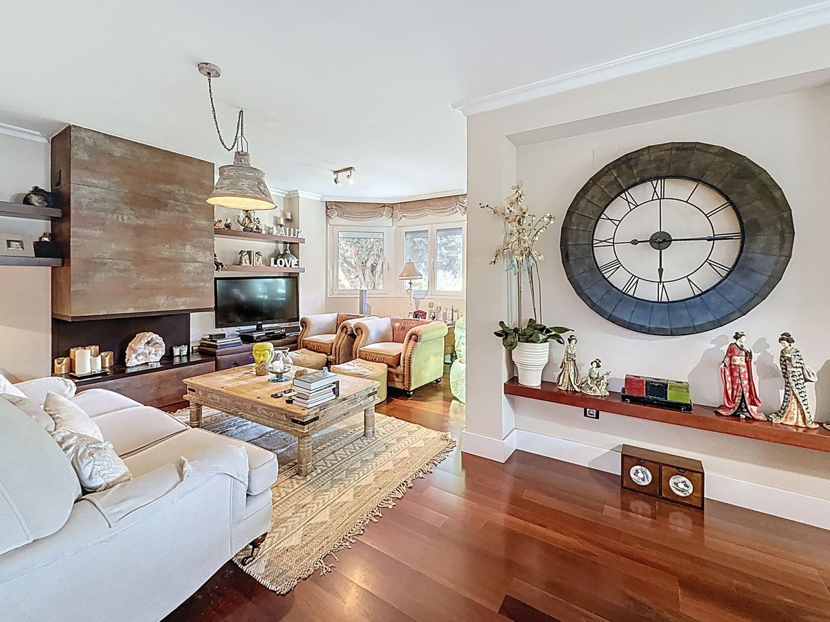4 Bed Townhouse for sale in Torre Del Mar Costa Del Sol East, Málaga, Spain