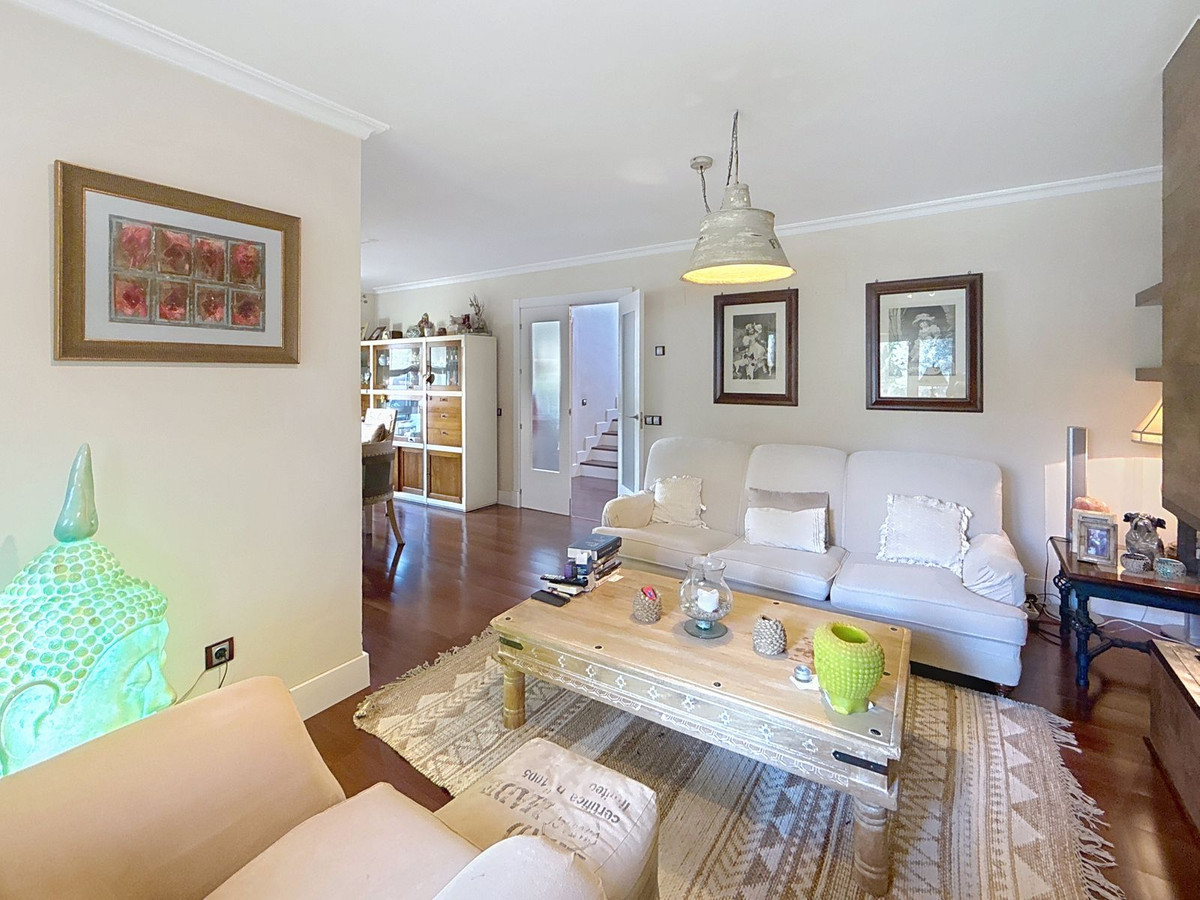 4 Bed Townhouse for sale in Torre Del Mar Costa Del Sol East, Málaga, Spain