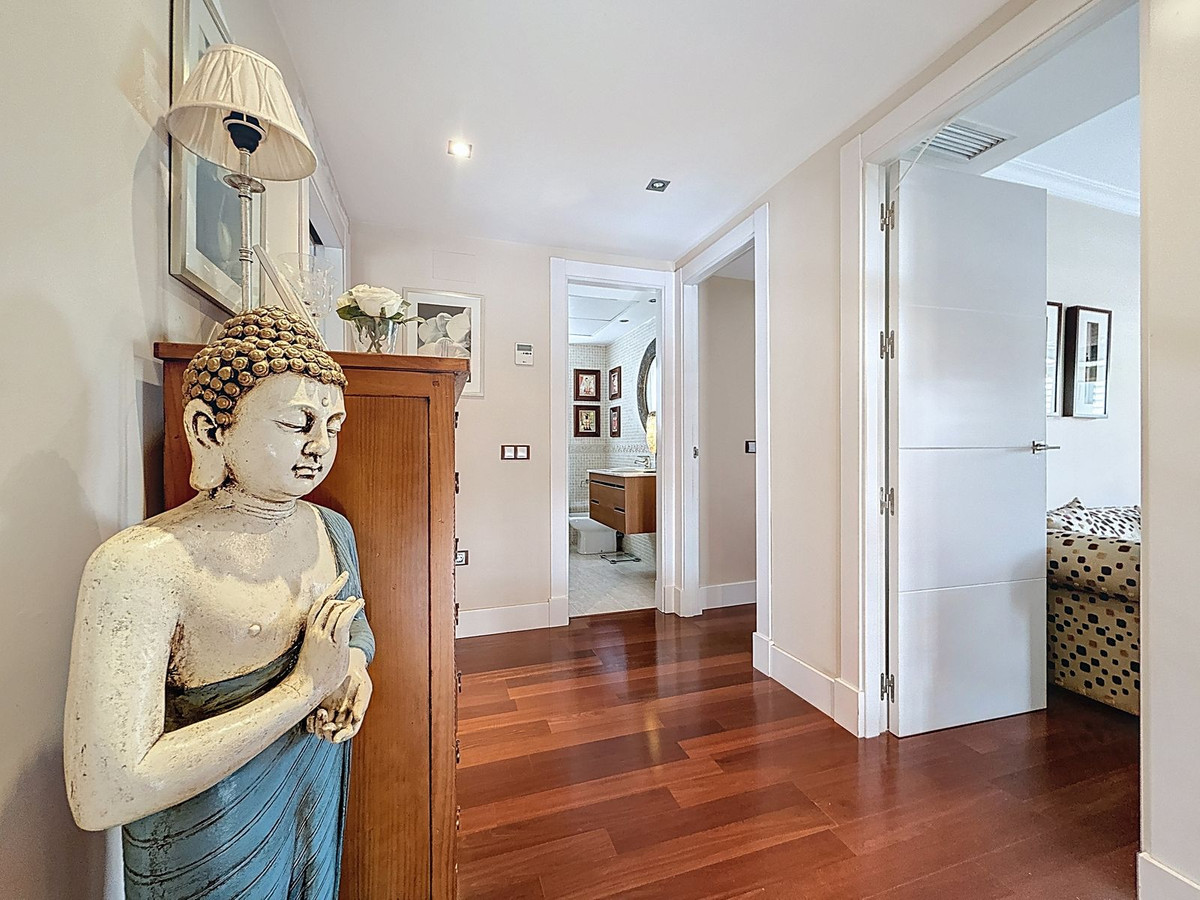 4 Bed Townhouse for sale in Torre Del Mar Costa Del Sol East, Málaga, Spain
