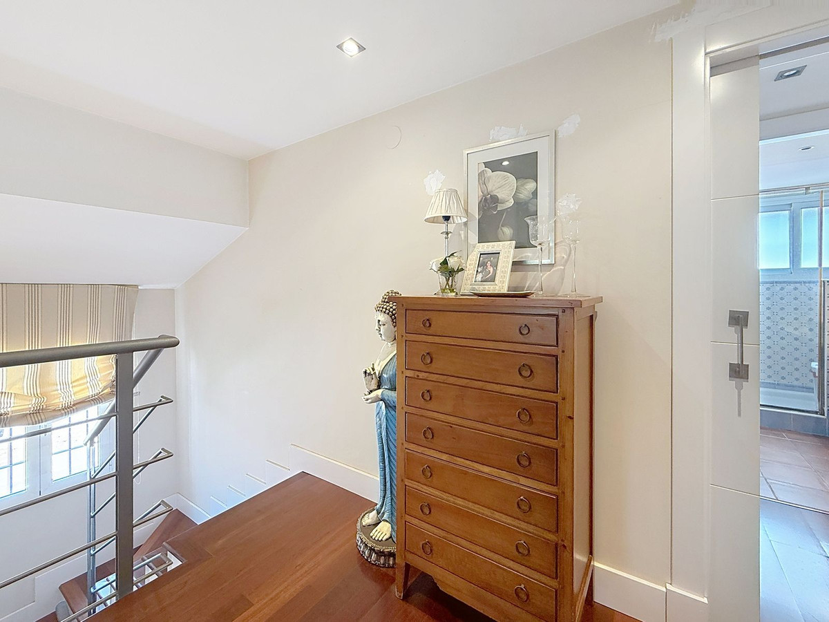 4 Bed Townhouse for sale in Torre Del Mar Costa Del Sol East, Málaga, Spain