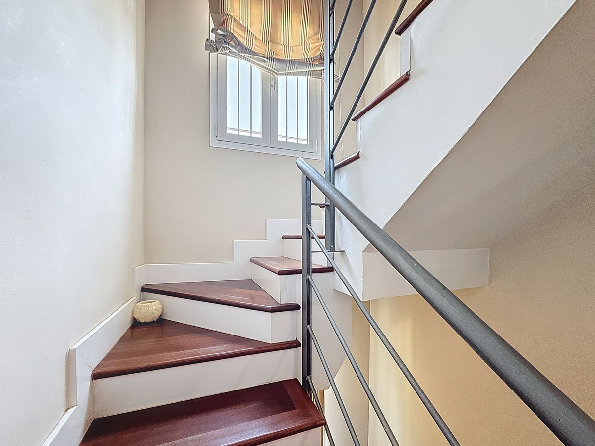4 Bed Townhouse for sale in Torre Del Mar Costa Del Sol East, Málaga, Spain