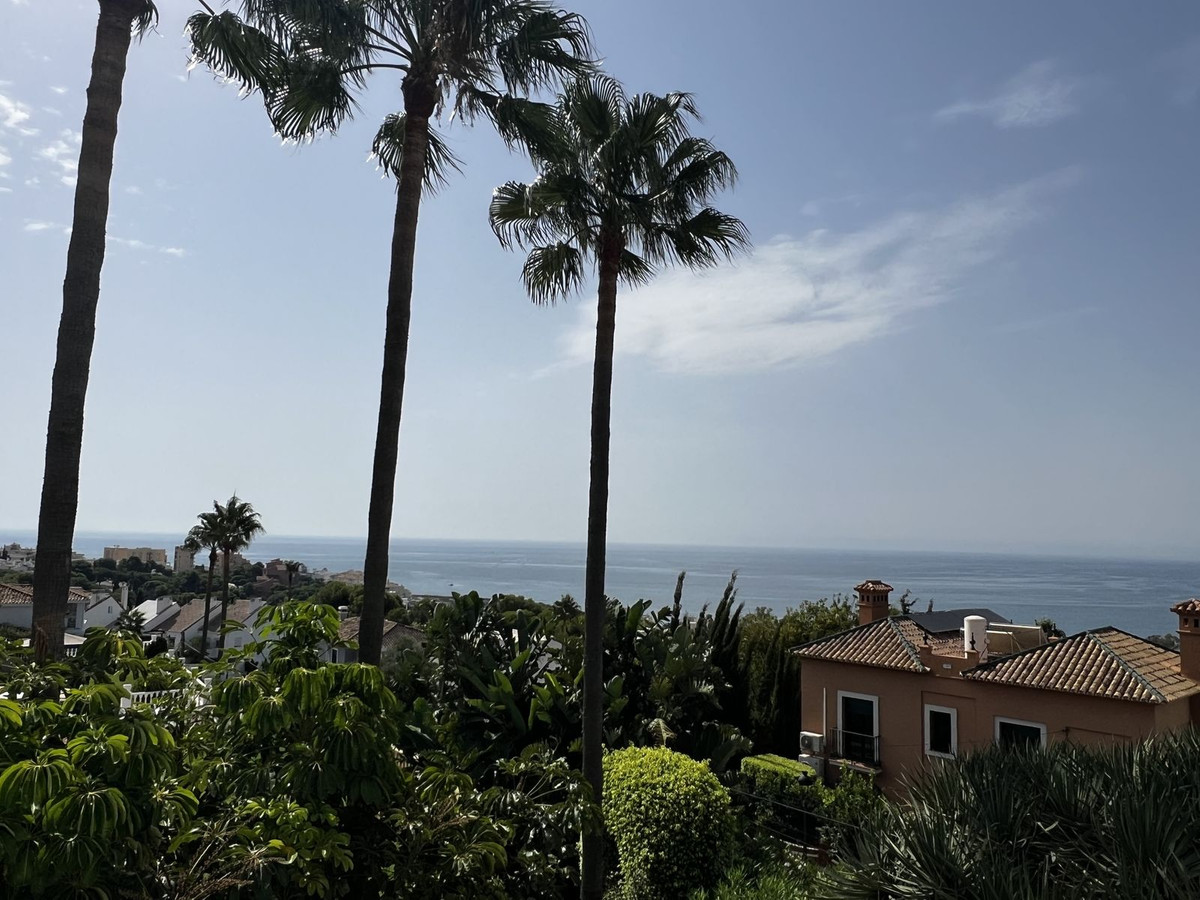 5 Bed Townhouse for sale in Estepona Costa Del Sol, Málaga, Spain
